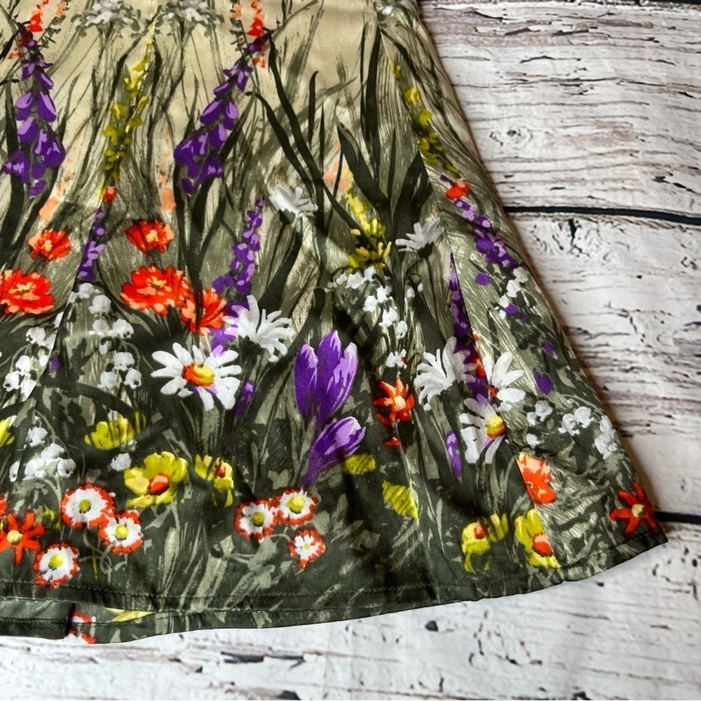 Chico's Silk Floral Print Skirt Size 0 (S) - Picture 3 of 9